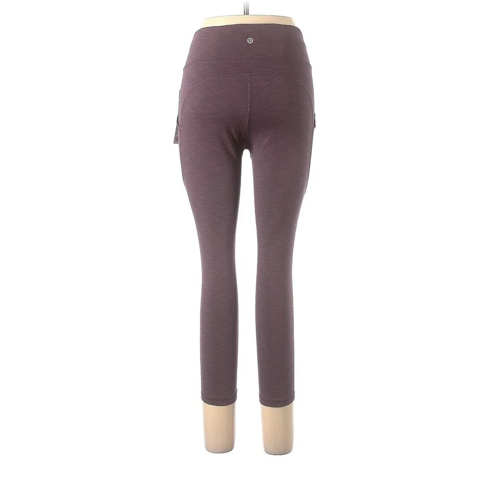LULULEMON ATHLETICA Heathered Currant Invigorating HR Crop 23